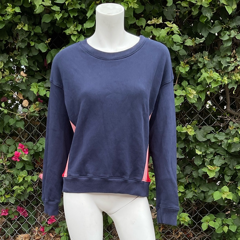 SUNDRY SWEATSHIRT SIZE MEDIUM